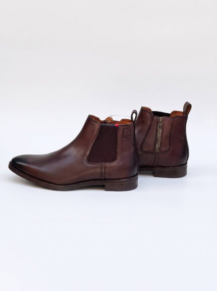 Leather Boot in Brown Zipper